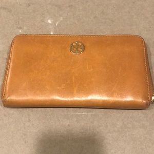 Tory Burch Dena ZIP Continental Wallet 🎊 🎉